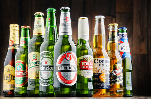 Amazing Fact! Why Beer Bottles Colors Are Green Or Brown?