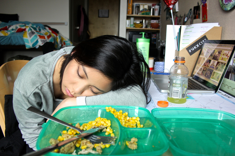 Food Coma- Do You Feel Sleepy After Eating Too Much?
