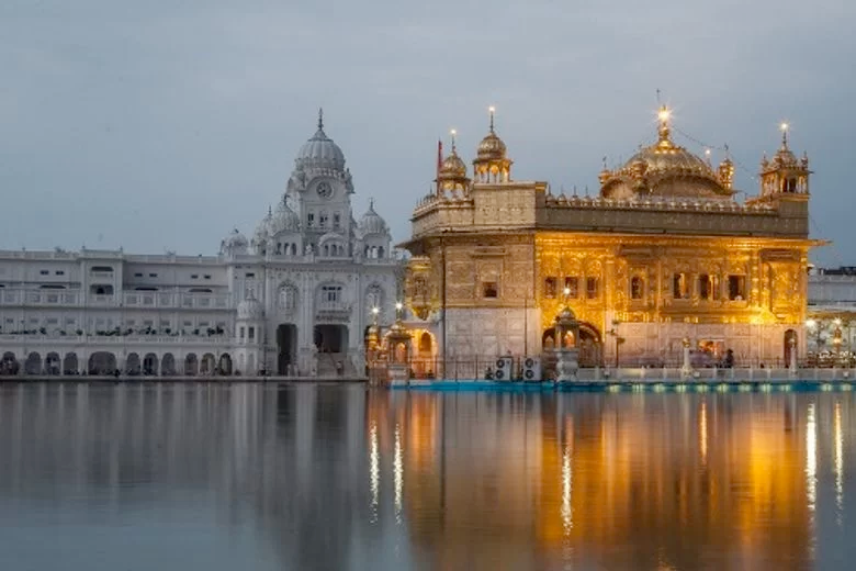 The Golden Temple Amritsar, History and Facts 5 golden temple 6