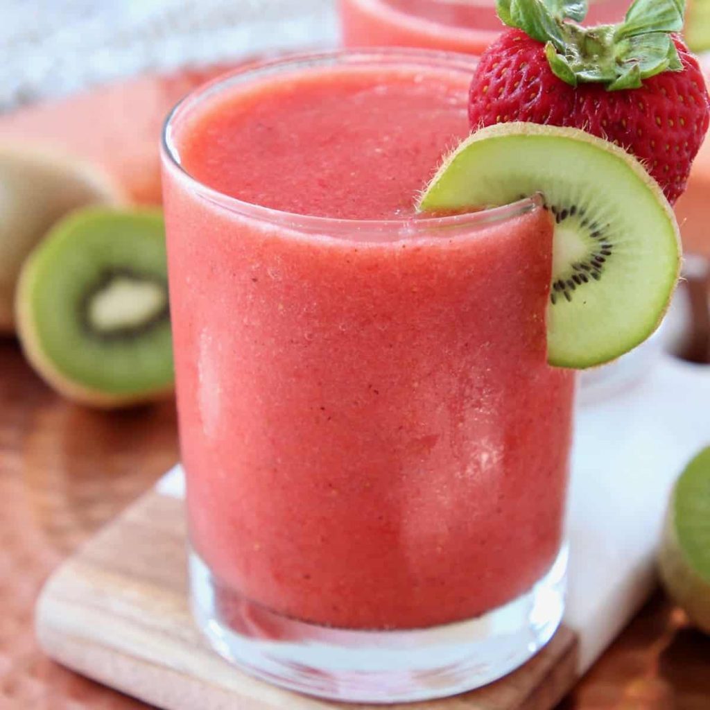 kiwi and strawberry smoothie