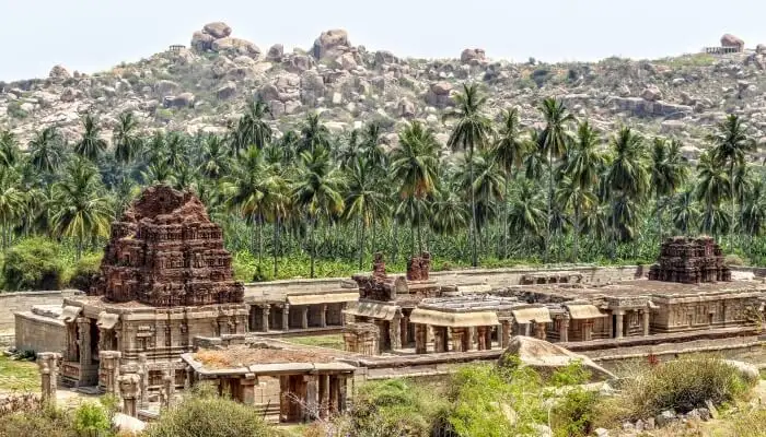 tourist places in Karnataka (Hampi)