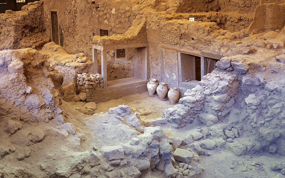 Pleasing island of Greece: Santorini 6 culture and history