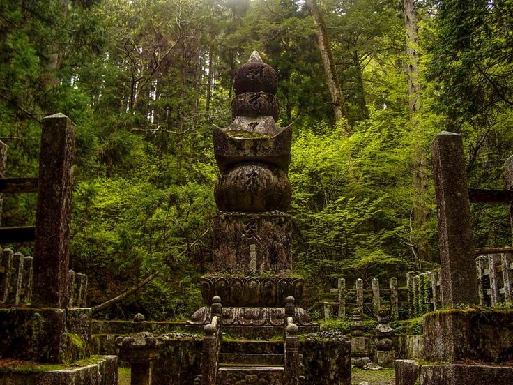 The most important Buddhist locations to visit in Asia for religious tourism 12 Koyasan