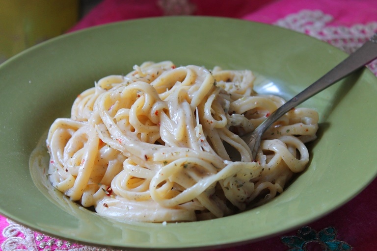 simple recipe for white sauce pasta