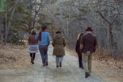 Walking: 8 benefits of taking a walk after dinner 7 Walking after dinner increases Metabolism