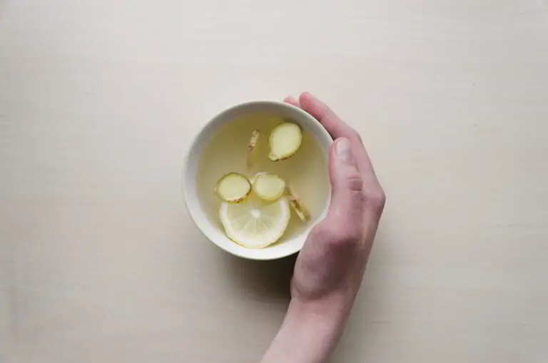 Period cramps : Get relief by following these tips 7 Herbal Remedies
