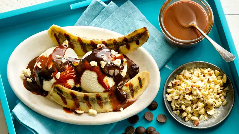  Grilled Banana Sundaes