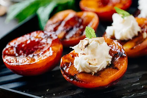  Grilled Peaches with Mascarpone