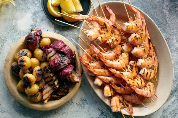 Grilled Recipes: Exploring Flavorful and Satisfying Recipes 10 Grilled Shrimp Skewers