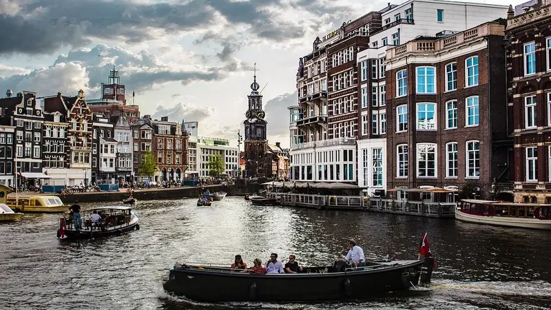 Amsterdam Tourism: History, Culture, and Beauty