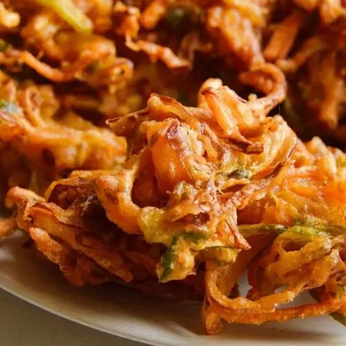 Snacks for Rainy Season: Embracing the Flavors of Rainy Days 6 Warm and Savory Snacks for rainy season