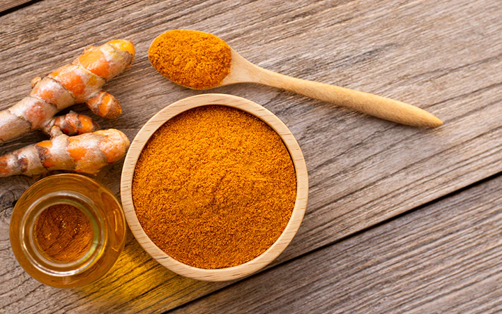 Food Poisoning: Home Remedies to Alleviate Symptoms 8 Turmeric