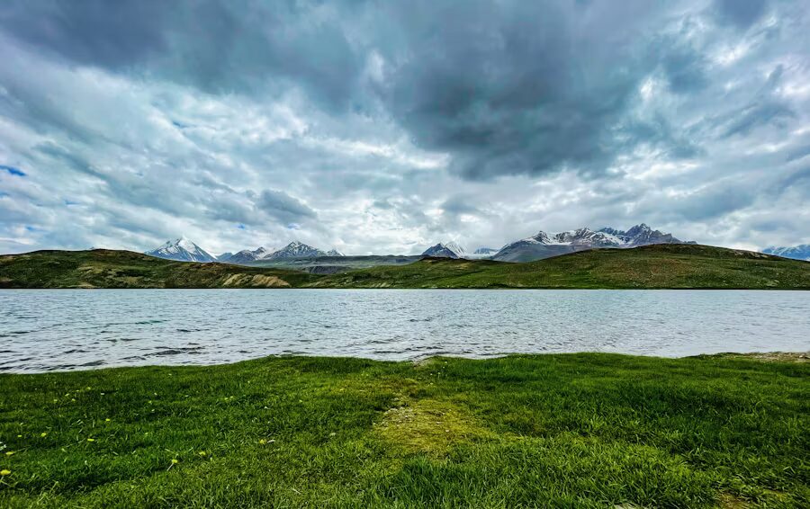 Ultimate Guide to Spiti Valley: Discover Himachal Pradesh’s Remote Gem 13 Chandratal Lake