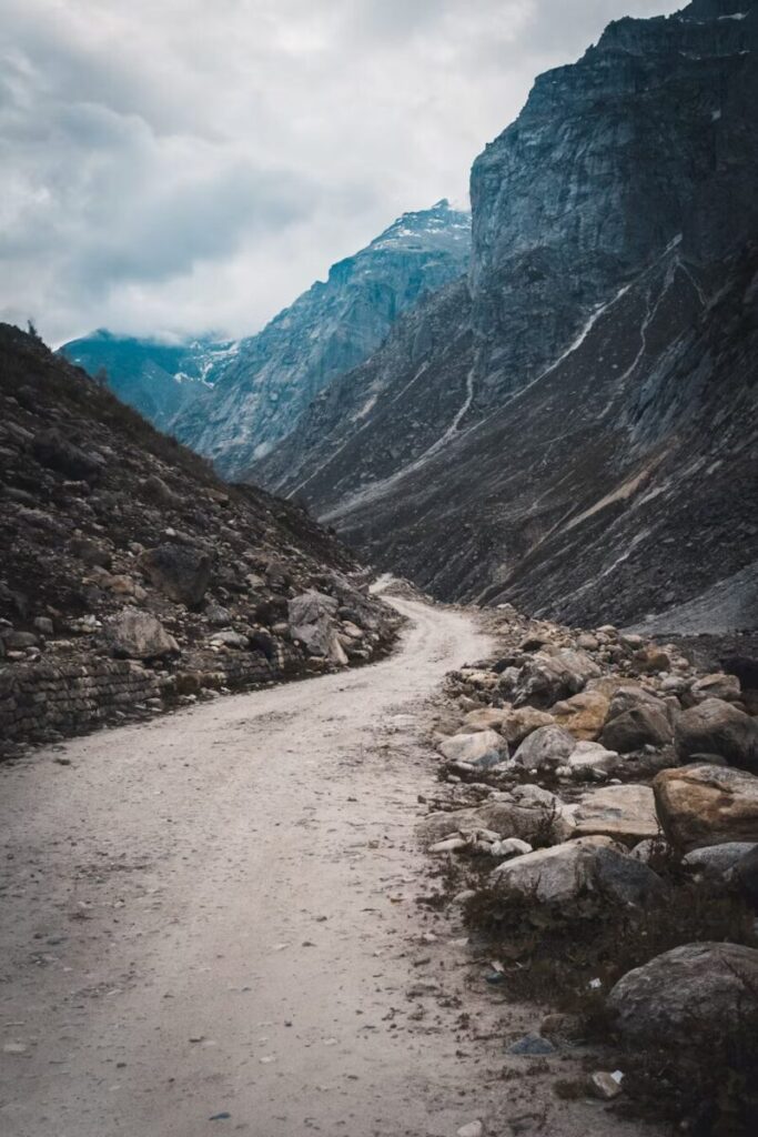 Ultimate Guide to Spiti Valley: Discover Himachal Pradesh’s Remote Gem 8 Way to Spiti Valley