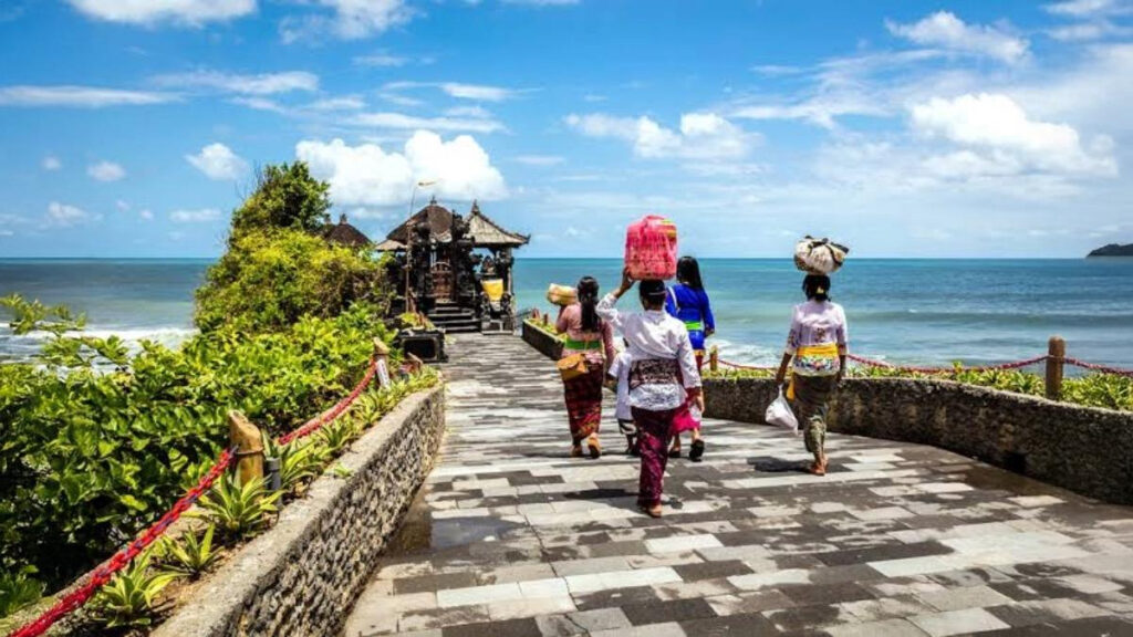 Tanah Lot Bali Temple: Importance and Mystery of A Travel Guide 4 Tanah Lot Bali Temple