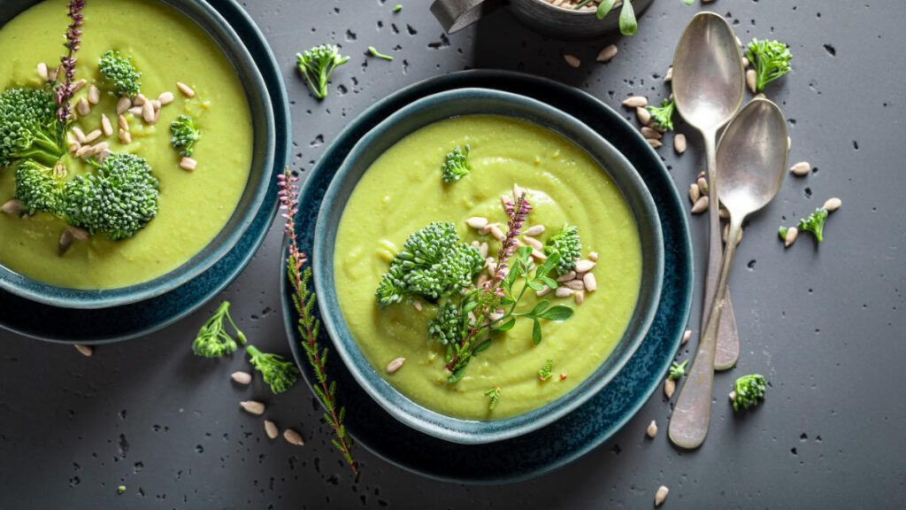 These Healthy Soups Will Help You Fight Illness in Winter 8 These Healthy Soups