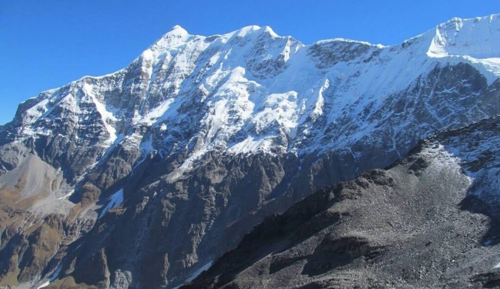 Roopkund Lake: The site of mysterious skeletons 10 Tourism and Difficulties