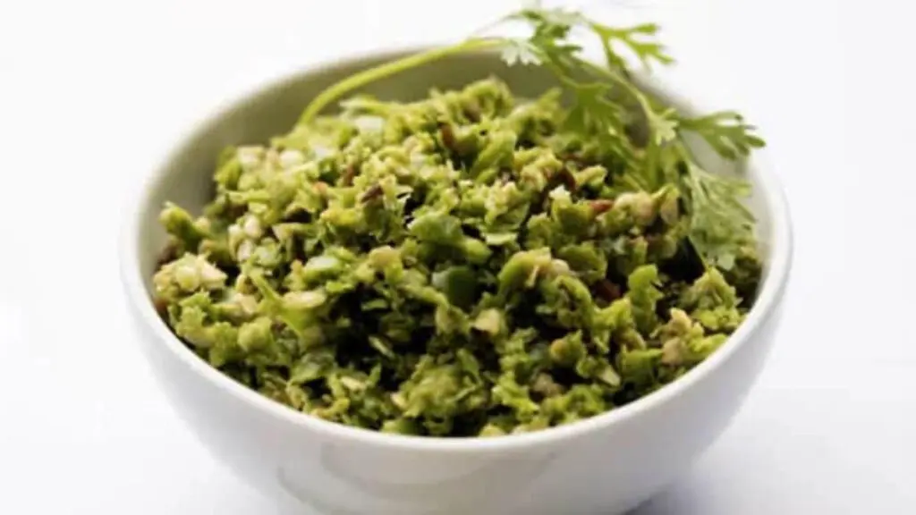 Amla Kacchi Haldi Thecha: A Flavourful And Nutritious Recipe To Amp Up Your Winter Meals 6 Amla Kacchi Haldi Thecha