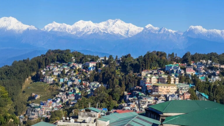 Unveiling the True Meaning of Kashmir: Discover How ‘Heaven on Earth’ Earned Its Enchanting Name